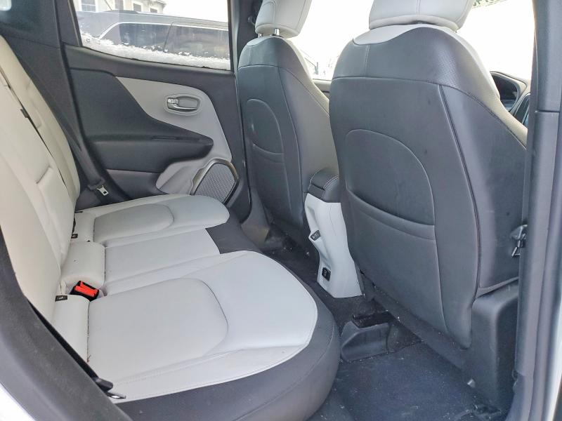 Photo 11 from auction – 2018 JEEP RENEGADE L with VIN ZACCJADB4JPJ05371