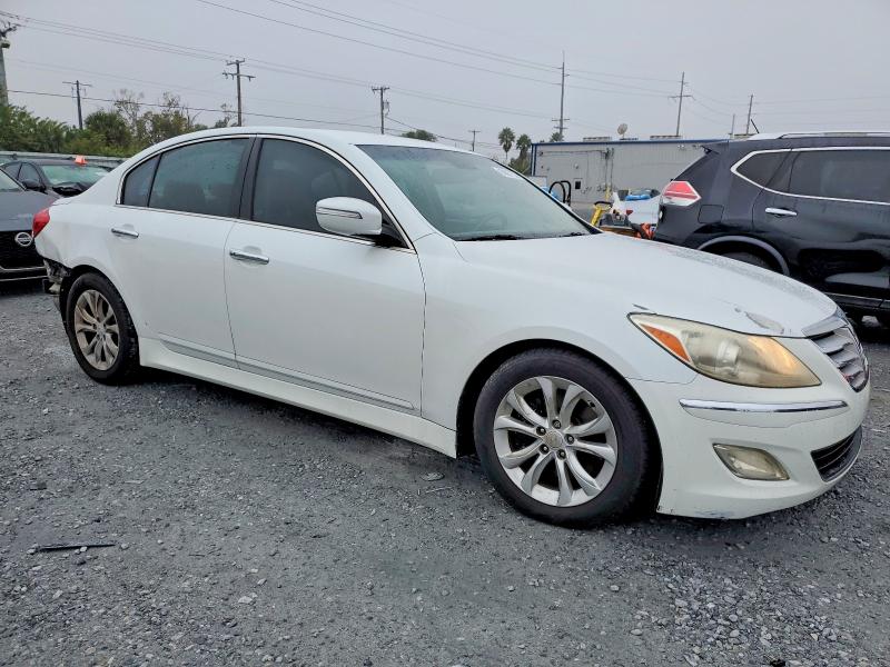 Photo 4 from auction – 2012 HYUNDAI GENESIS with VIN KMHGC4DD2CU207668