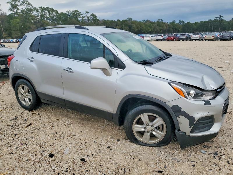 Photo 4 from auction – 2018 CHEVROLET TRAX 1LT with VIN KL7CJLSB4JB708104