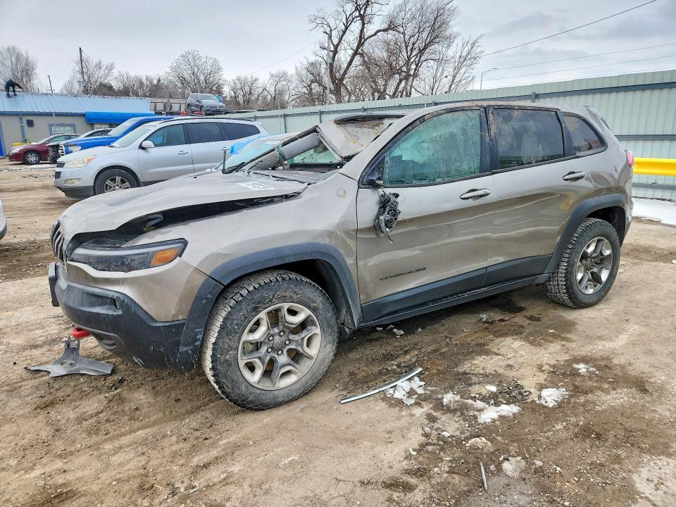 JEEP CHEROKEE 2019 with VIN 1C4PJMBX4KD353320 - Photo from auction
