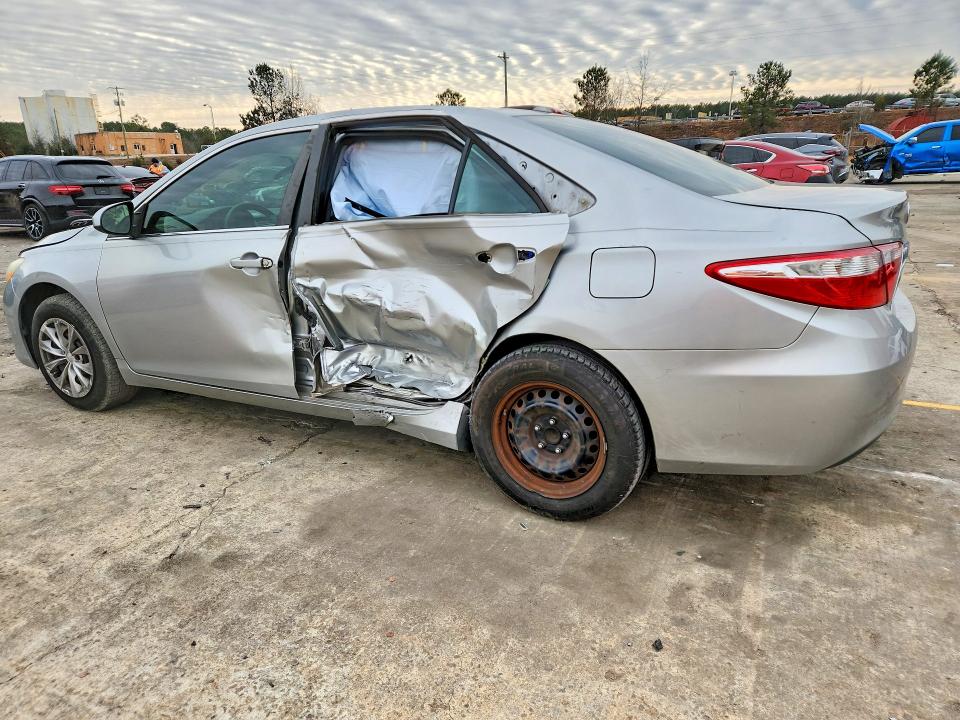Photo 2 from auction – 2015 TOYOTA CAMRY LE with VIN 4T1BF1FK2FU944434