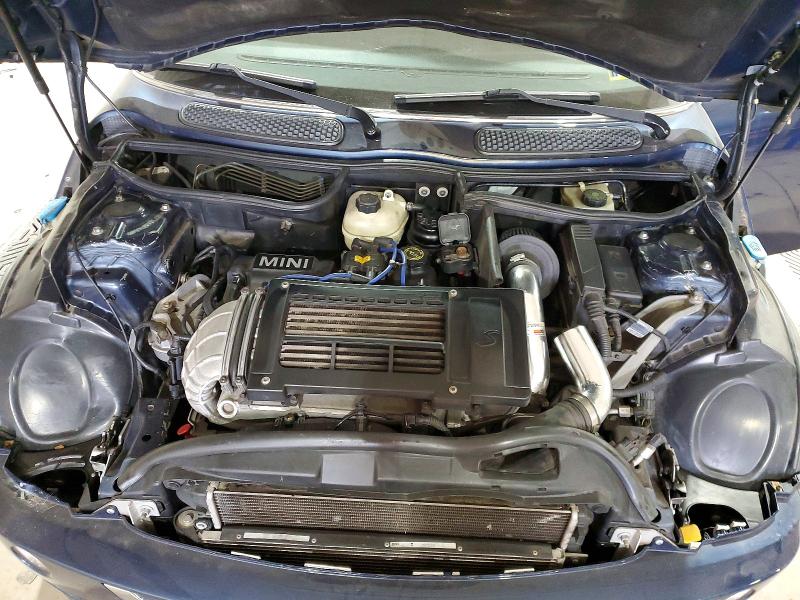 Photo 11 from auction – 2006 MINI COOPER S with VIN WMWRE33576TL17053