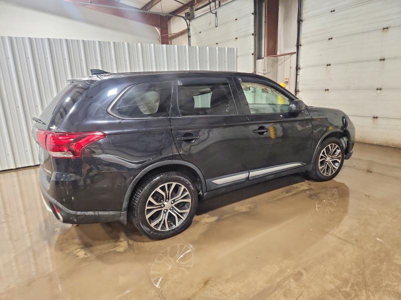 Photo 3 from auction – 2018 MITSUBISHI OUTLANDER with VIN JA4AZ3A34JZ071634