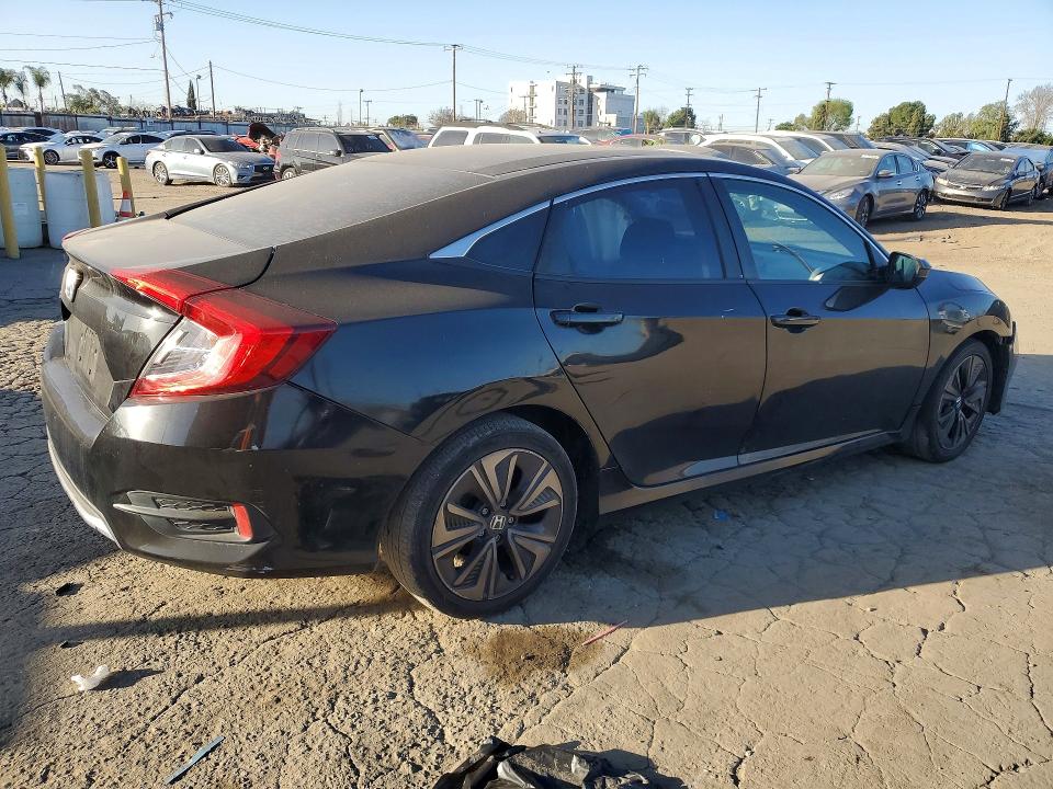 Photo 3 from auction – 2020 HONDA CIVIC with VIN 19XFC2F66LE208212