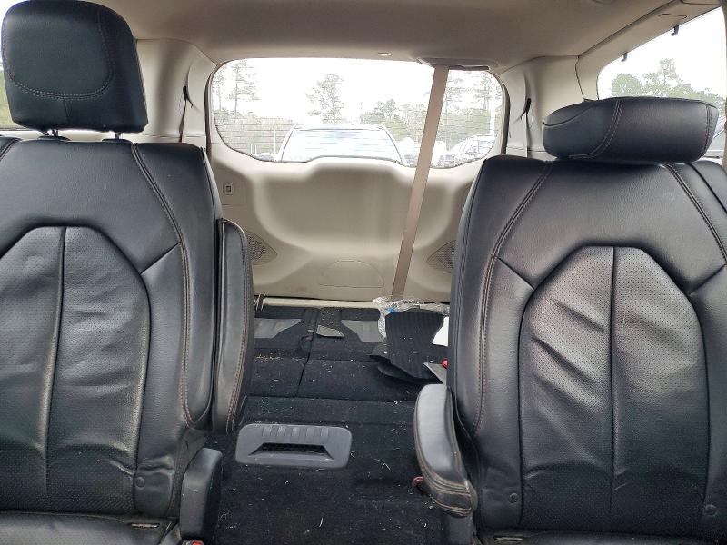 Photo 10 from auction – 2017 CHRYSLER PACIFICA with VIN 2C4RC1EG1HR634560