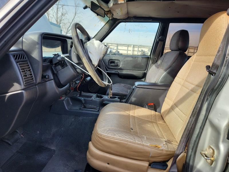 Photo 7 from auction – 2000 JEEP CHEROKEE with VIN 1J4FF58S8YL151619