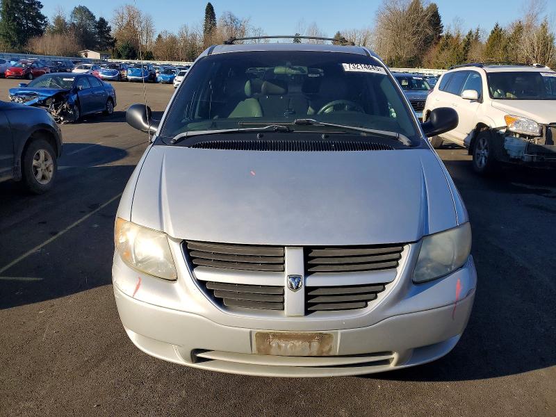 Photo 5 from auction – 2005 DODGE GRAND CARA with VIN 1D4GP24R05B151305