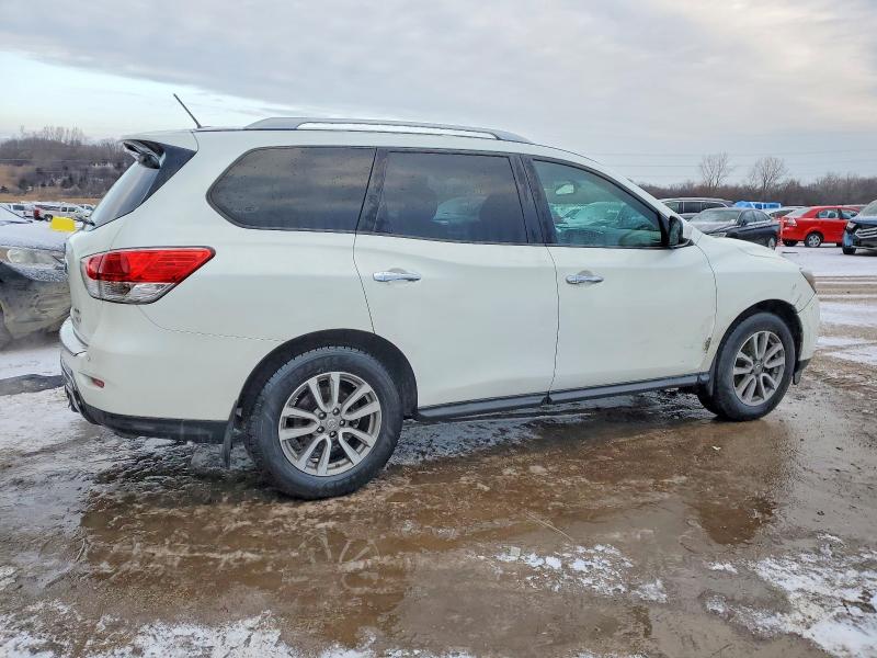 Photo 3 from auction – 2015 NISSAN PATHFINDER with VIN 5N1AR2MM3FC619648