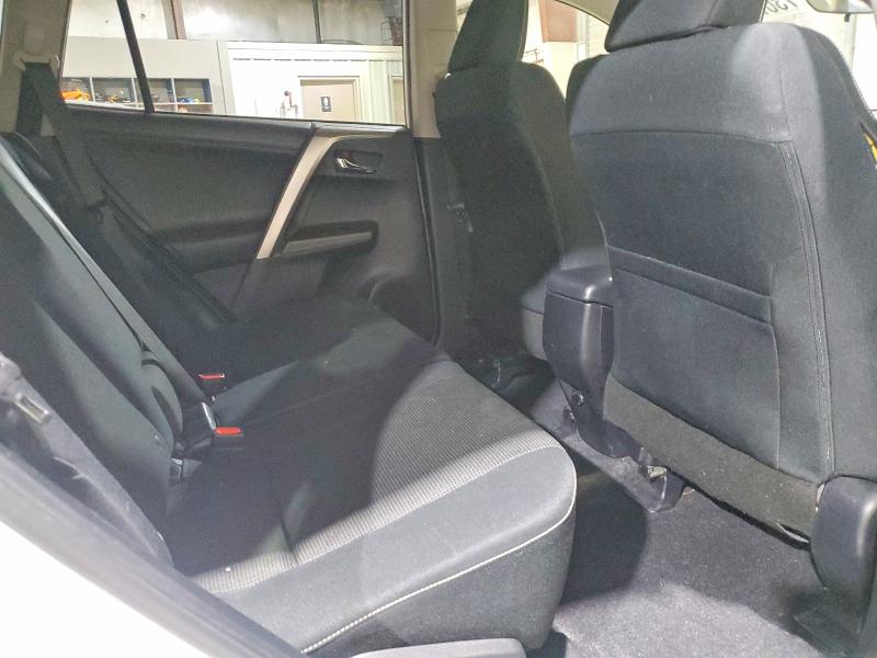 Photo 11 from auction – 2018 TOYOTA RAV4 ADVEN with VIN JTMRFREV1JD248878