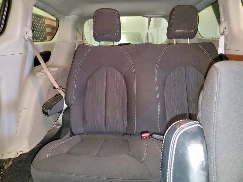 Photo 10 from auction – 2020 CHRYSLER VOYAGER L with VIN 2C4RC1AG0LR282182