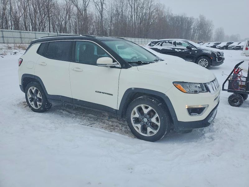 Photo 4 from auction – 2019 JEEP COMPASS with VIN 3C4NJDCB6KT812318