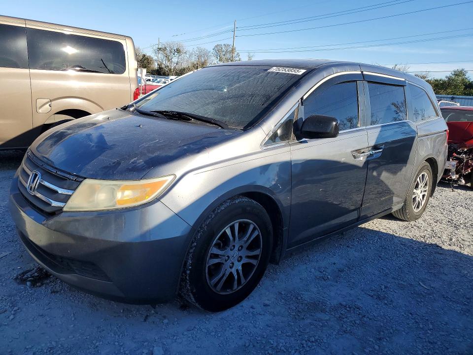 HONDA ODYSSEY EX 2011 with VIN 5FNRL5H66BB092756 - Photo from auction