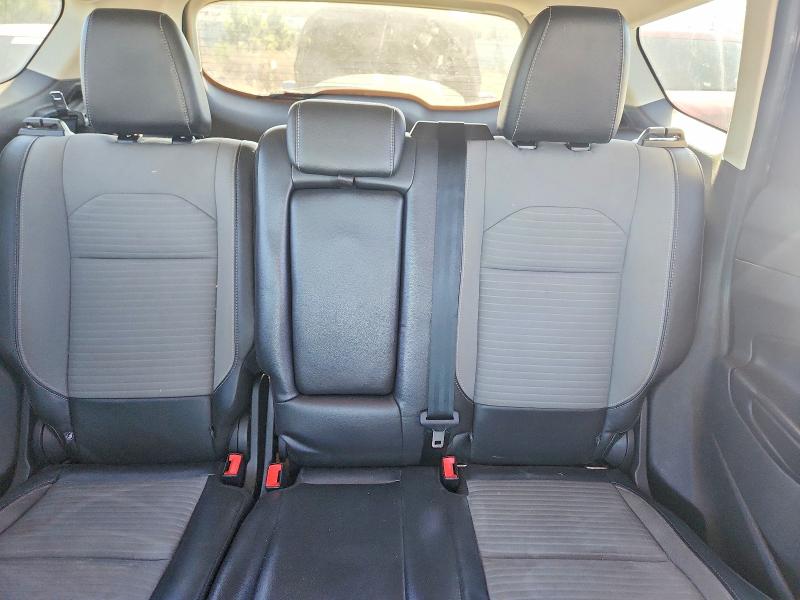 Photo 10 from auction – 2019 FORD ESCAPE SE with VIN 1FMCU0GD1KUB29348