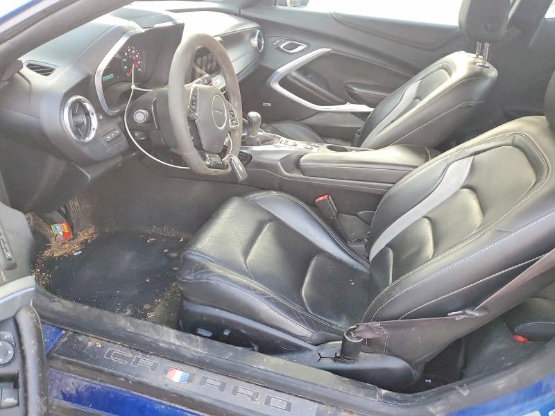 Photo 7 from auction – 2017 CHEVROLET CAMARO LT with VIN 1G1FC1RS0H0212557