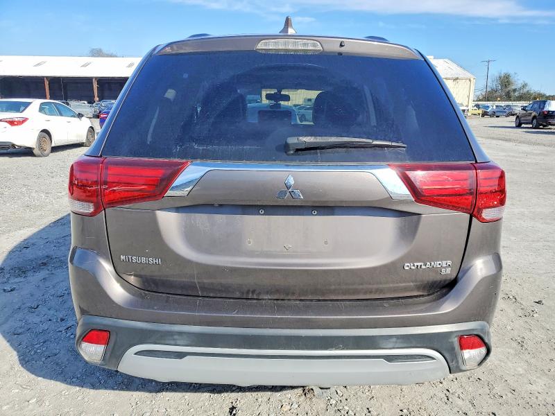 Photo 6 from auction – 2019 MITSUBISHI OUTLANDER with VIN JA4AD3A38KZ007161