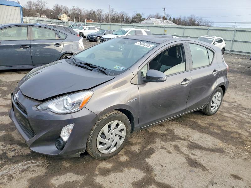 TOYOTA PRIUS C 2015 with VIN JTDKDTB33F1578666 - Photo from auction