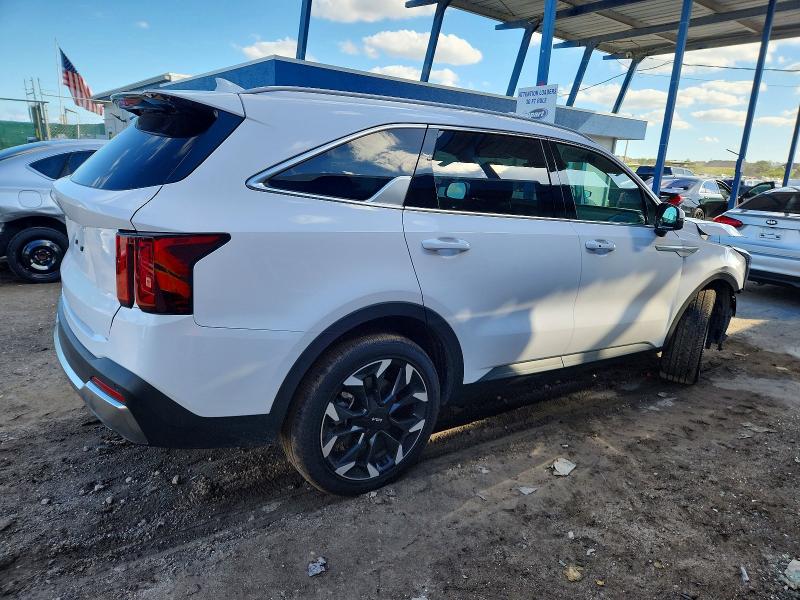 Photo 3 from auction – 2025 KIA SORENTO with VIN 5XYRH4JFXSG403121