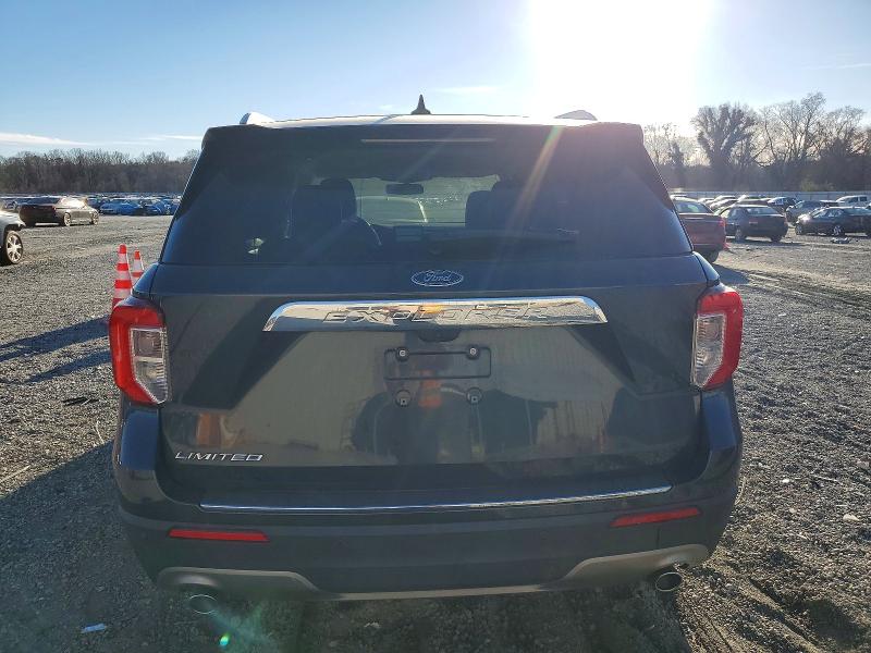 Photo 6 from auction – 2022 FORD EXPLORER L with VIN 1FMSK7FH4NGA56008