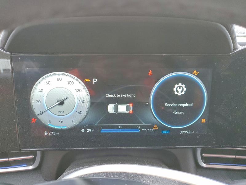Photo 9 from auction – 2023 HYUNDAI ELANTRA with VIN 5NPLP4AG4PH117699