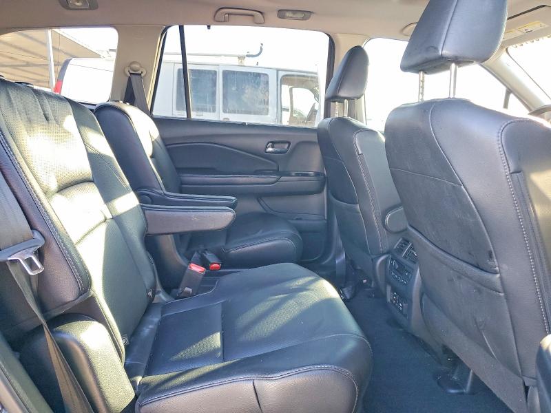 Photo 11 from auction – 2017 HONDA PILOT ELIT with VIN 5FNYF6H0XHB035893