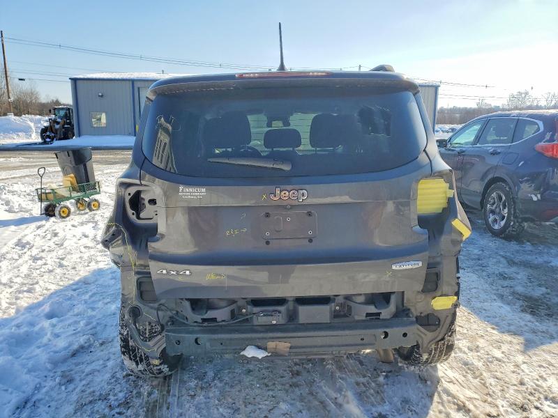 Photo 6 from auction – 2017 JEEP RENEGADE L with VIN ZACCJBBB5HPE45229