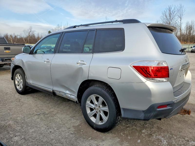 Photo 2 from auction – 2011 TOYOTA HIGHLANDER with VIN 5TDBK3EH7BS066256