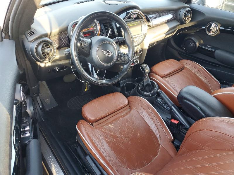 Photo 8 from auction – 2016 MINI COOPER S with VIN WMWWG9C5XG3A91742