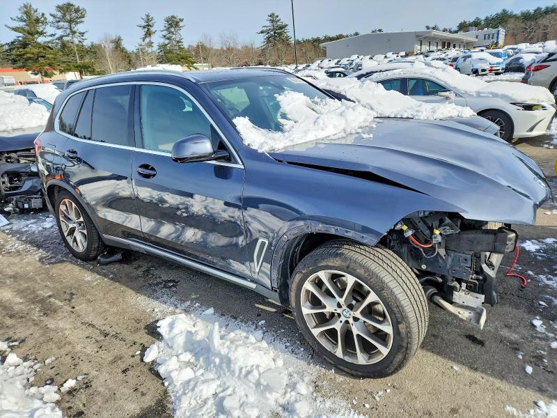 Photo 4 from auction – 2019 BMW X5 XDRIVE4 with VIN 5UXCR6C56KLL03426