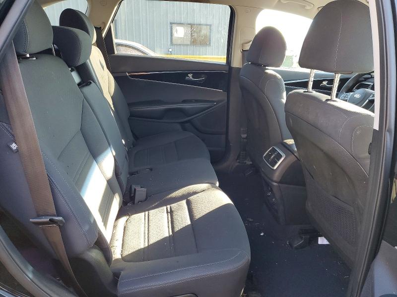 Photo 10 from auction – 2019 KIA SORENTO with VIN 5XYPG4A37KG454060