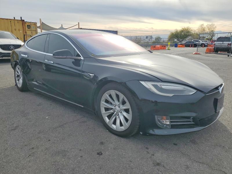 Photo 4 from auction – 2017 TESLA MODEL S with VIN 5YJSA1E17HF218690