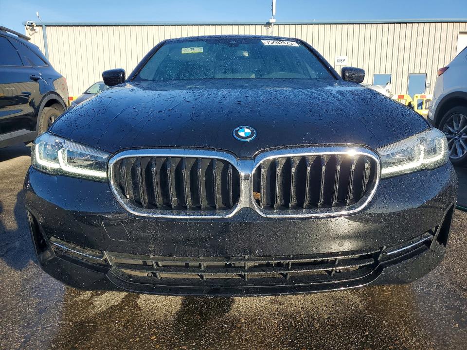 Фото 5 с аукциона – 2023 BMW 530E с VIN WBA13AG07PCL76689