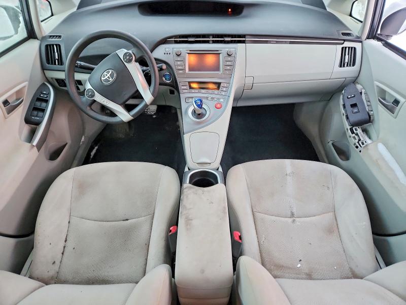 Photo 8 from auction – 2013 TOYOTA PRIUS with VIN JTDKN3DU6D0355964