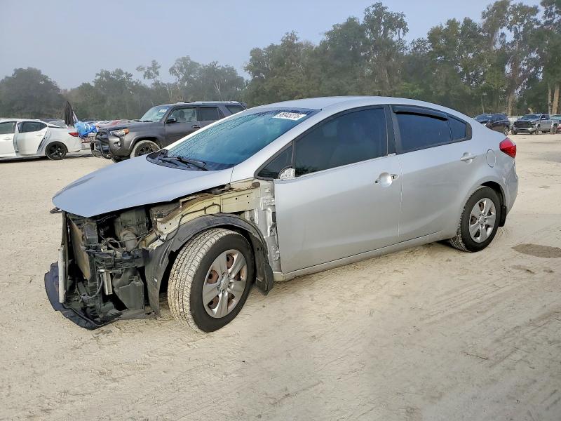 KIA FORTE 2016 with VIN KNAFK4A63G5533808 - Photo from auction