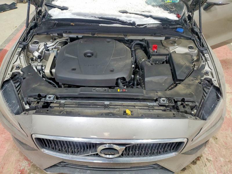 Photo 11 from auction – 2019 VOLVO S60 T6 MOM with VIN 7JRA22TK2KG005736