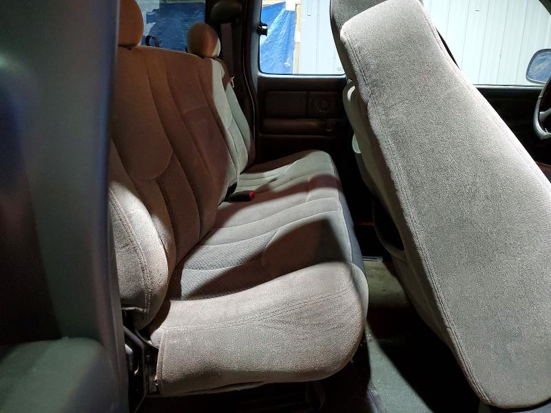 Photo 10 from auction – 2004 CHEVROLET SILVERADO with VIN 1GCHK29U64E268252