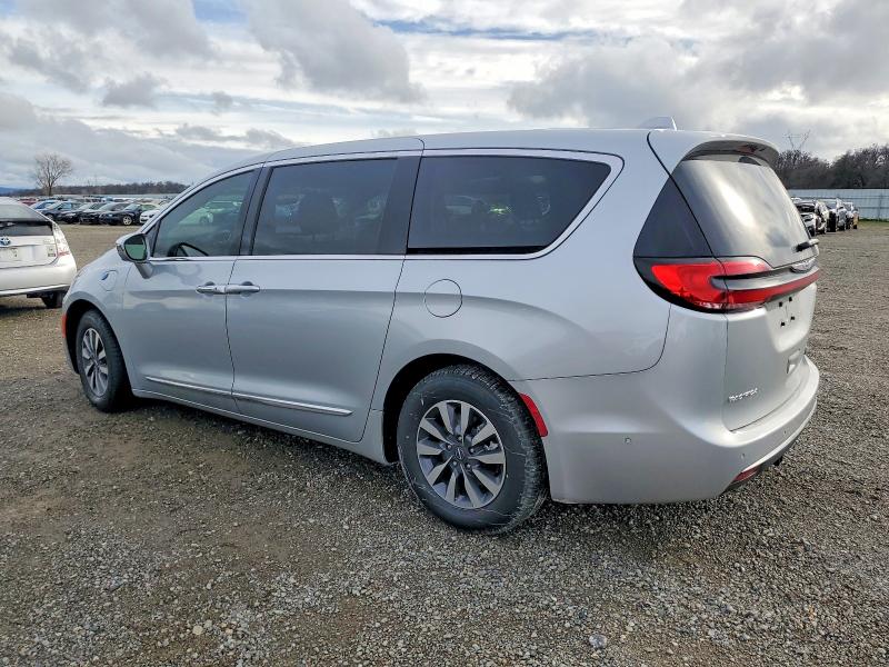 Photo 2 from auction – 2022 CHRYSLER PACIFICA H with VIN 2C4RC1S78NR214245