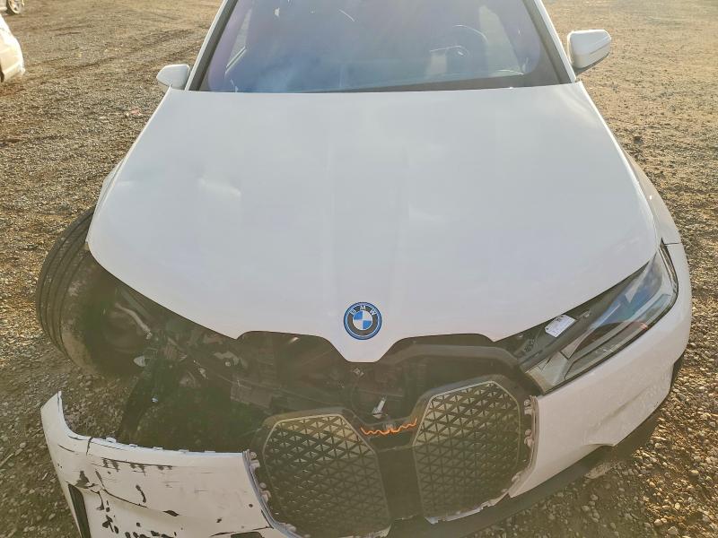 Photo 12 from auction – 2025 BMW IX XDRIVE5 with VIN WB523CF05SCT69569