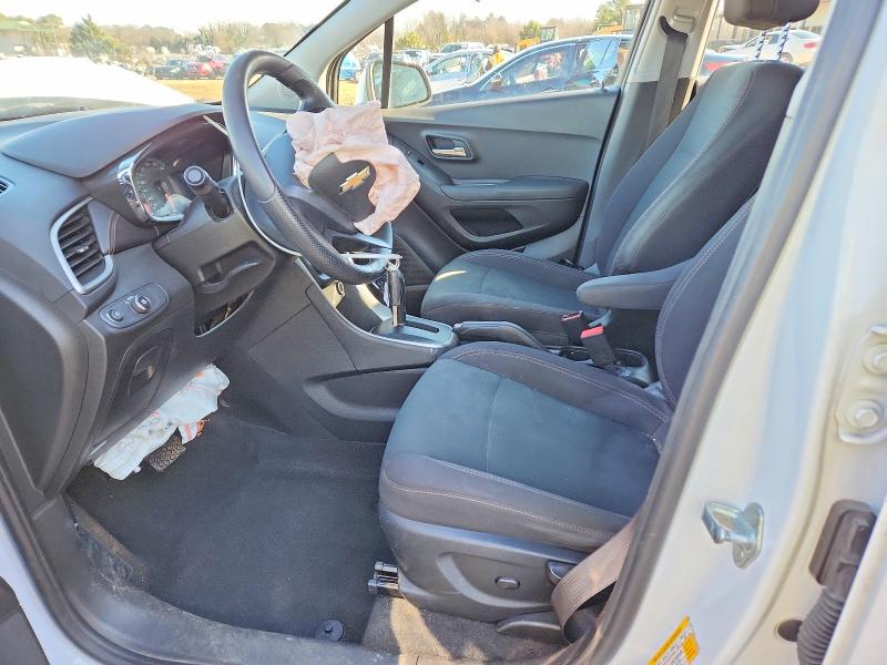 Photo 7 from auction – 2018 CHEVROLET TRAX LS with VIN 3GNCJKSB8JL416233