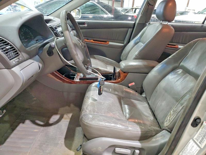 Photo 7 from auction – 2002 TOYOTA CAMRY with VIN JTDBF30K320045124