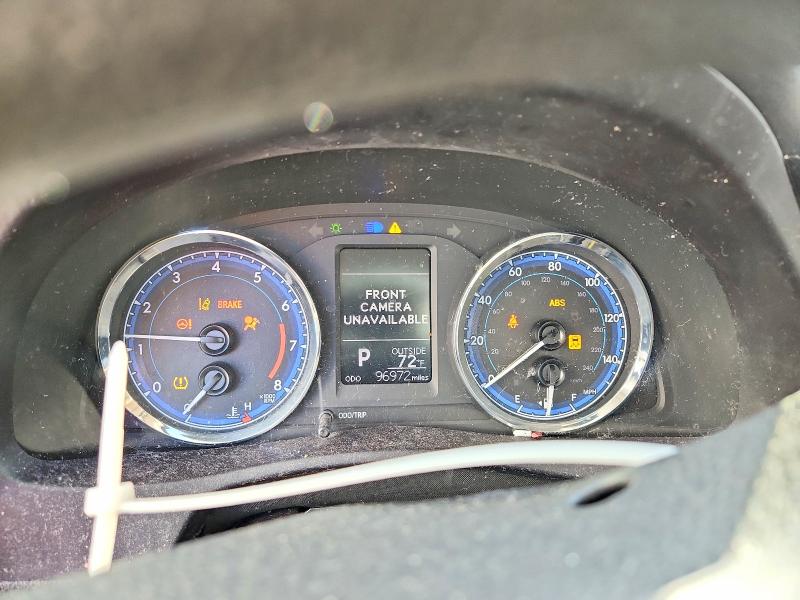 Photo 9 from auction – 2018 TOYOTA COROLLA L with VIN 5YFBURHE0JP807031