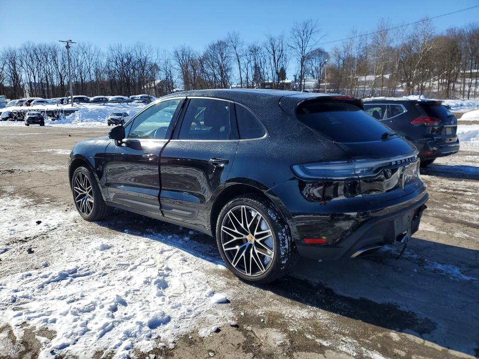 Photo 2 from auction – 2023 PORSCHE MACAN BASE with VIN WP1AA2A56PLB21923