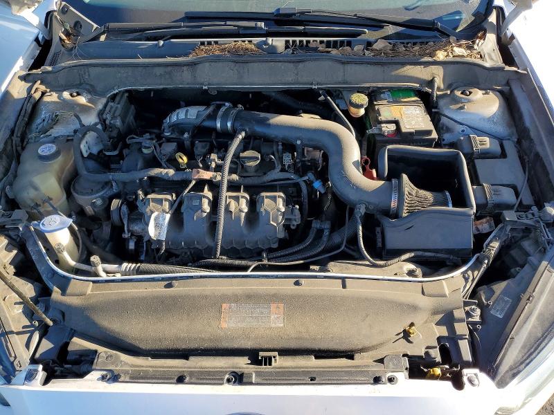 Photo 11 from auction – 2016 FORD FUSION with VIN 3FA6P0H91GR381916