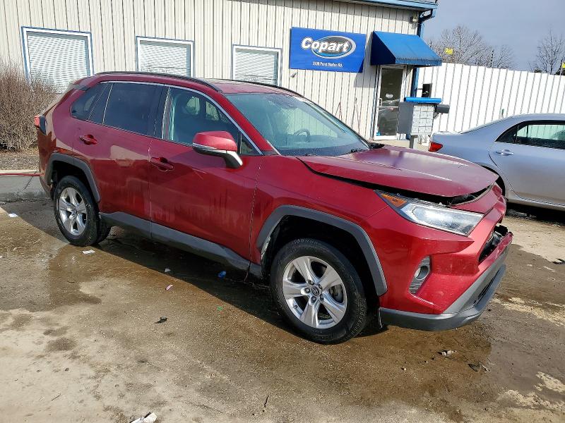 Photo 4 from auction – 2019 TOYOTA RAV4 XLE with VIN 2T3W1RFV0KW053570