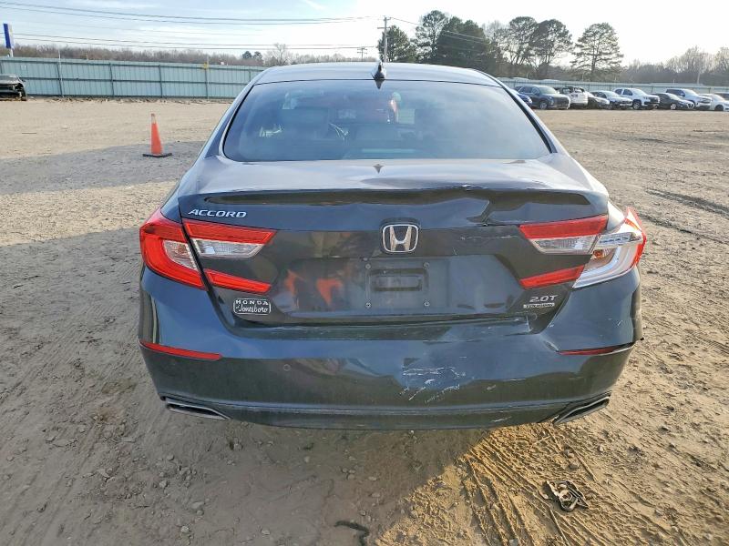 Photo 6 from auction – 2018 HONDA ACCORD with VIN 1HGCV2F94JA013346