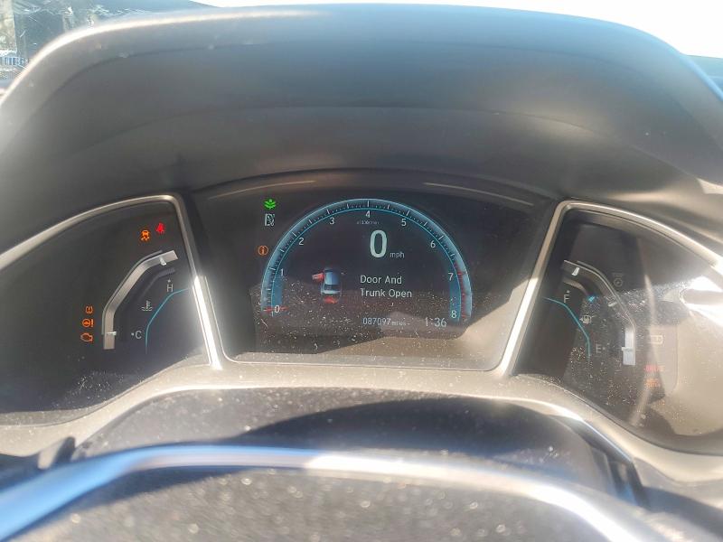 Photo 9 from auction – 2017 HONDA CIVIC EX with VIN 2HGFC2F77HH560480