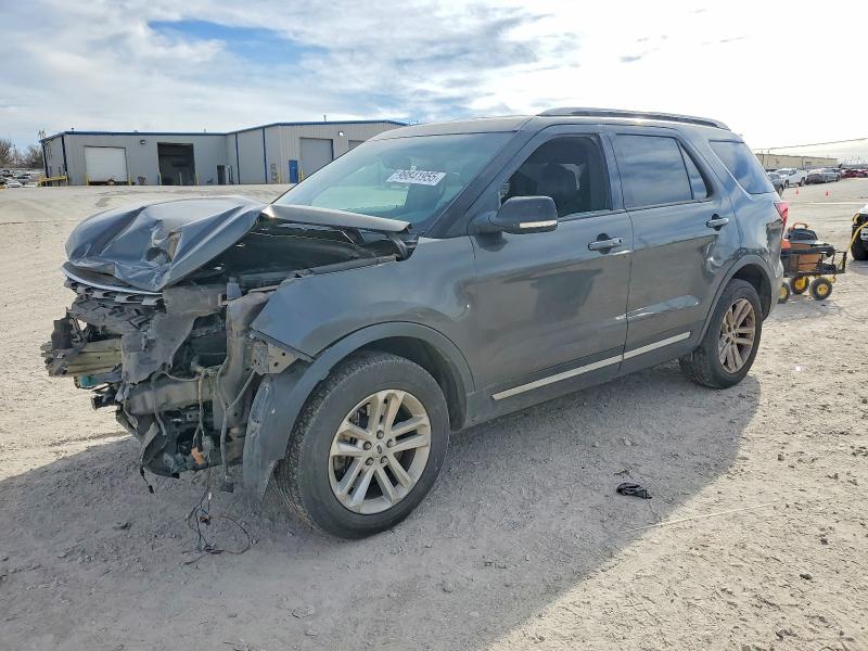 FORD EXPLORER 2017 with VIN 1FM5K7DH2HGA78769 - Photo from auction