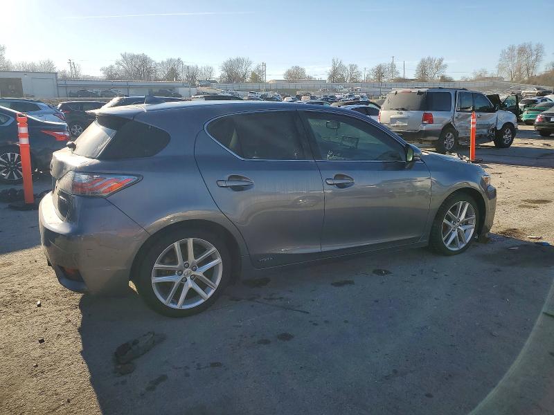 Photo 3 from auction – 2015 LEXUS CT 200 with VIN JTHKD5BH5F2235292