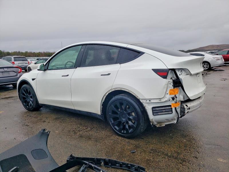 Photo 2 from auction – 2022 TESLA MODEL Y with VIN 7SAYGDEE7NF338758