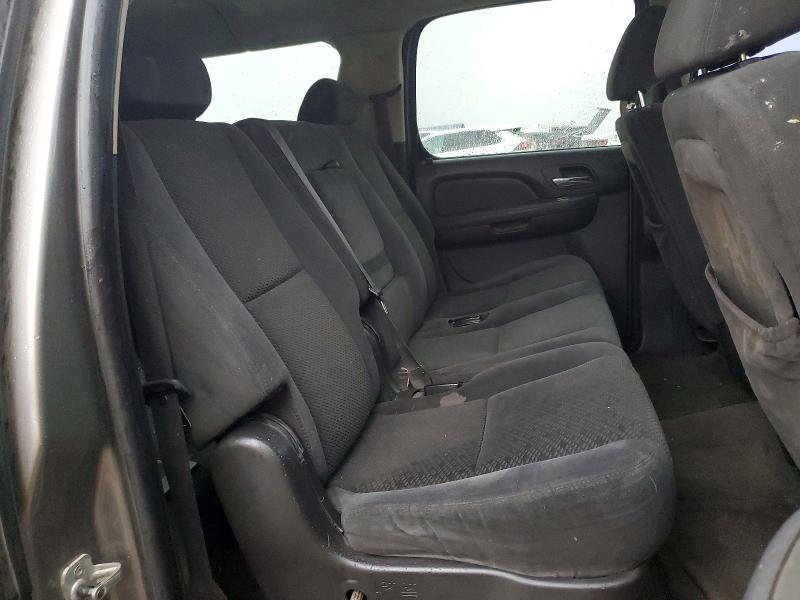 Photo 11 from auction – 2007 CHEVROLET SUBURBAN with VIN 3GNFC16067G143787