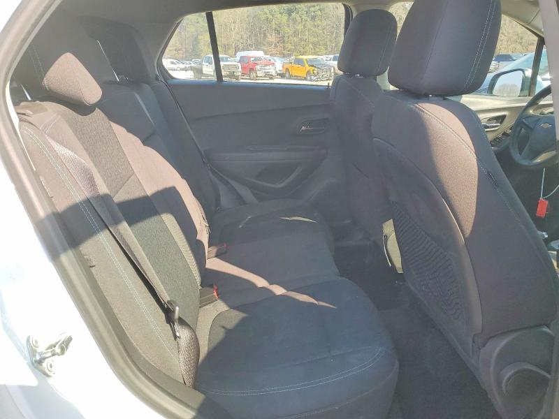 Photo 11 from auction – 2015 CHEVROLET TRAX with VIN KL7CJKSB1FB110070